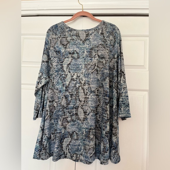 Cha Cha Vente 3/4 Sleeve Top, Size 1X - Picture 2 of 4